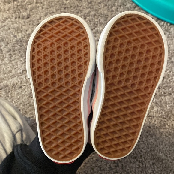 Vans slip on floral shoe for toddler. Size 5. Worn MAYBE 2x. - Picture 3 of 6